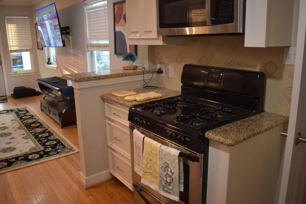 Townhouse Near Midtown Διαμέρισμα Χιούστον Εξωτερικό φωτογραφία